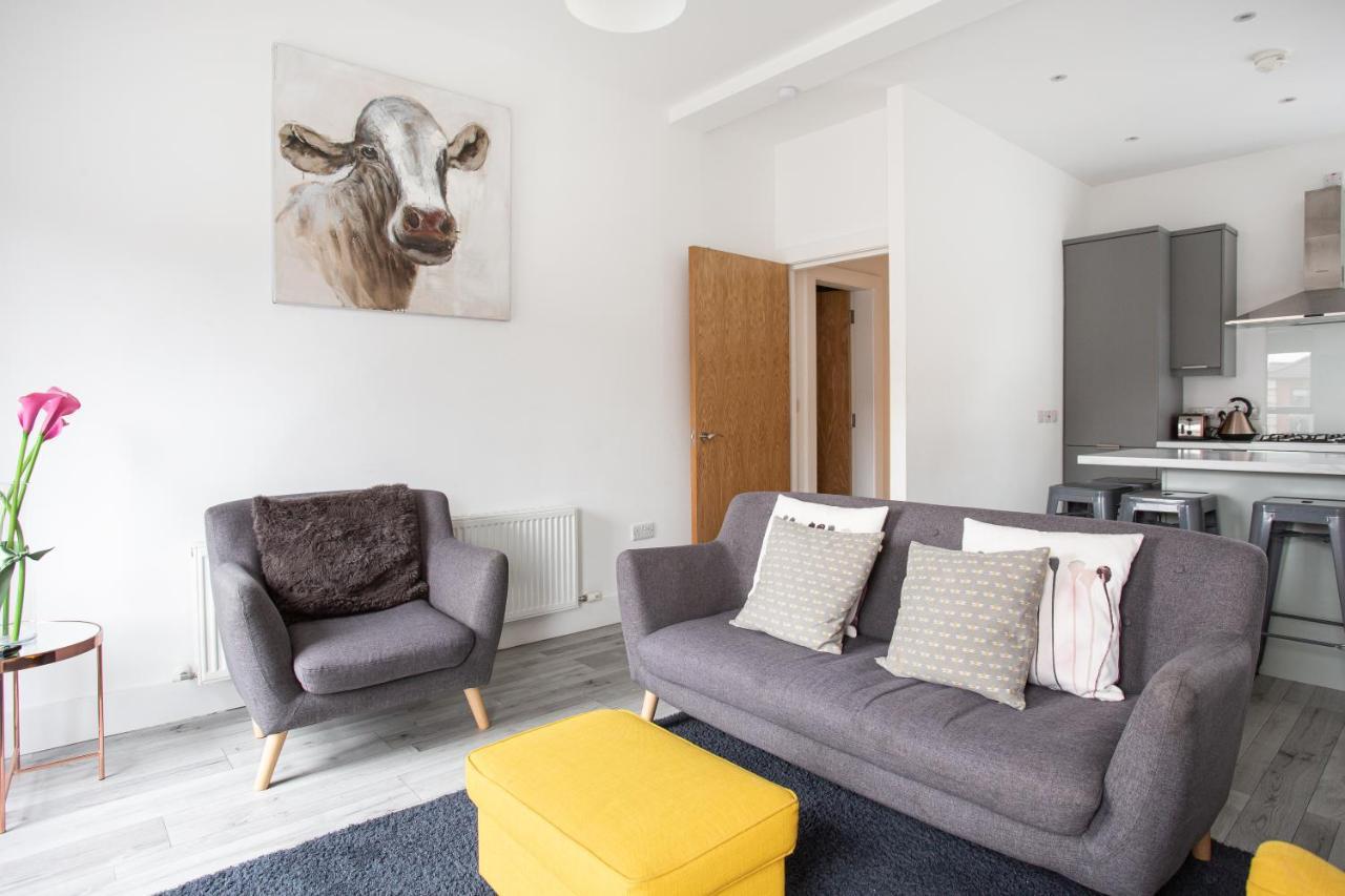 Modern Luxury Apartment, Sleeps 6, Best Location Belfast Exterior photo